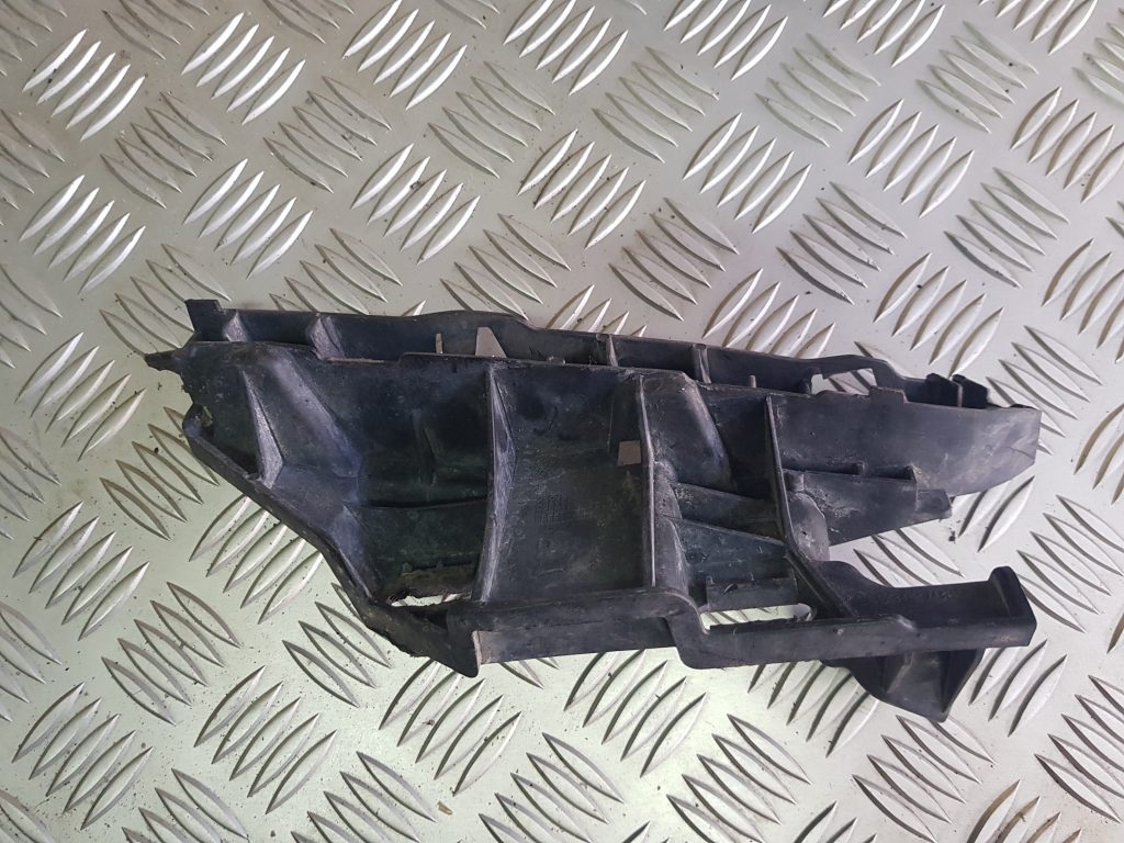 Priekšējā spārna un bufera stiprinājums priekš PEUGEOT 407 2005