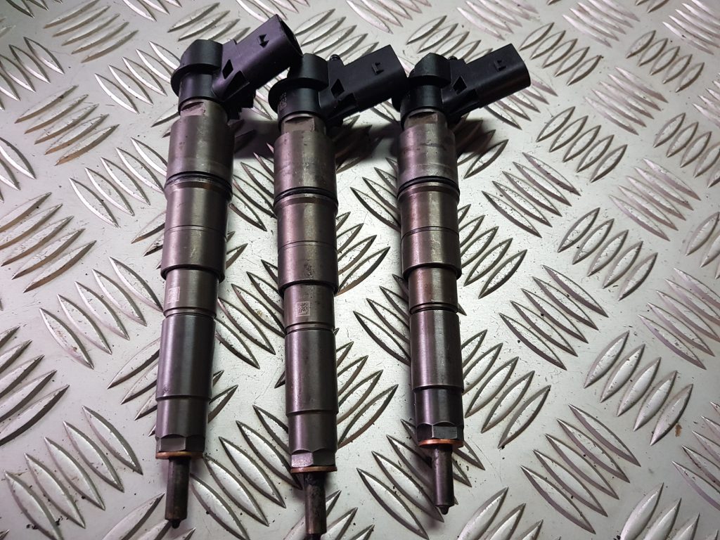 Degvielas smidzinātājs priekš TOYOTA AVENSIS 2004 1 Degvielas smidzinātājs priekš TOYOTA AVENSIS 2004