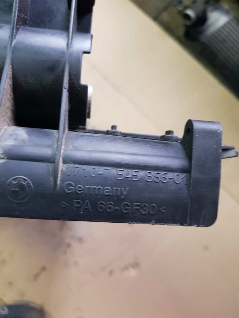 Gaisa kondicioniera radiators priekš BMW 525 E60 2006 BLACK