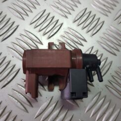 Izplūdes solenoīda vārsts priekš VOLVO C30 2008 BLACK