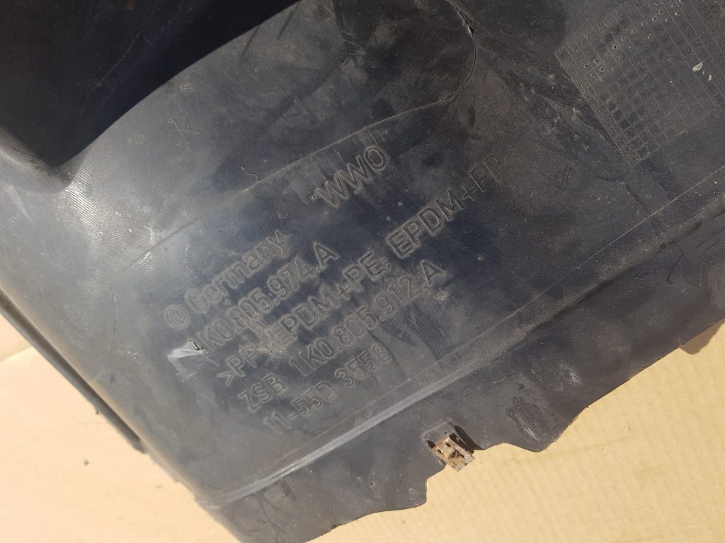 Priekšējais labais paspārns priekš VW GOLF 5 2006 2 Priekšējais labais paspārns priekš VW GOLF 5 2006