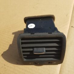 Mērinstrumentu paneļa gaisa vads, pa labi priekš VW GOLF 5 2006