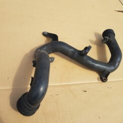 Interkulera caurule priekš VW GOLF 5 2006