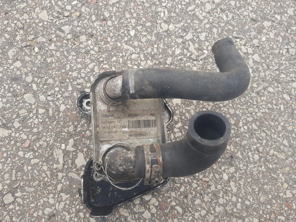 Eļļas radiators priekš OPEL ASTRA H STATION WAGON 2007 2 Eļļas radiators priekš OPEL ASTRA H STATION WAGON 2007