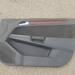Aizmugurējo labo durvju apdare priekš OPEL ASTRA H STATION WAGON 2007