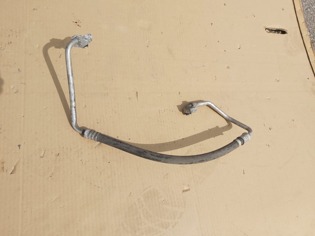 Gaisa kondicioniera galvenā caurule priekš TOYOTA VERSO 2012 1 Gaisa kondicioniera galvenā caurule priekš TOYOTA VERSO 2012