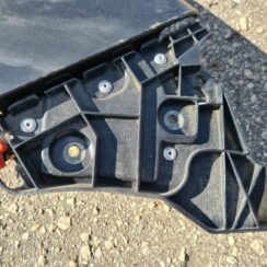 Priekšējā spārna un bufera stiprinājums priekš OPEL ASTRA J 2011