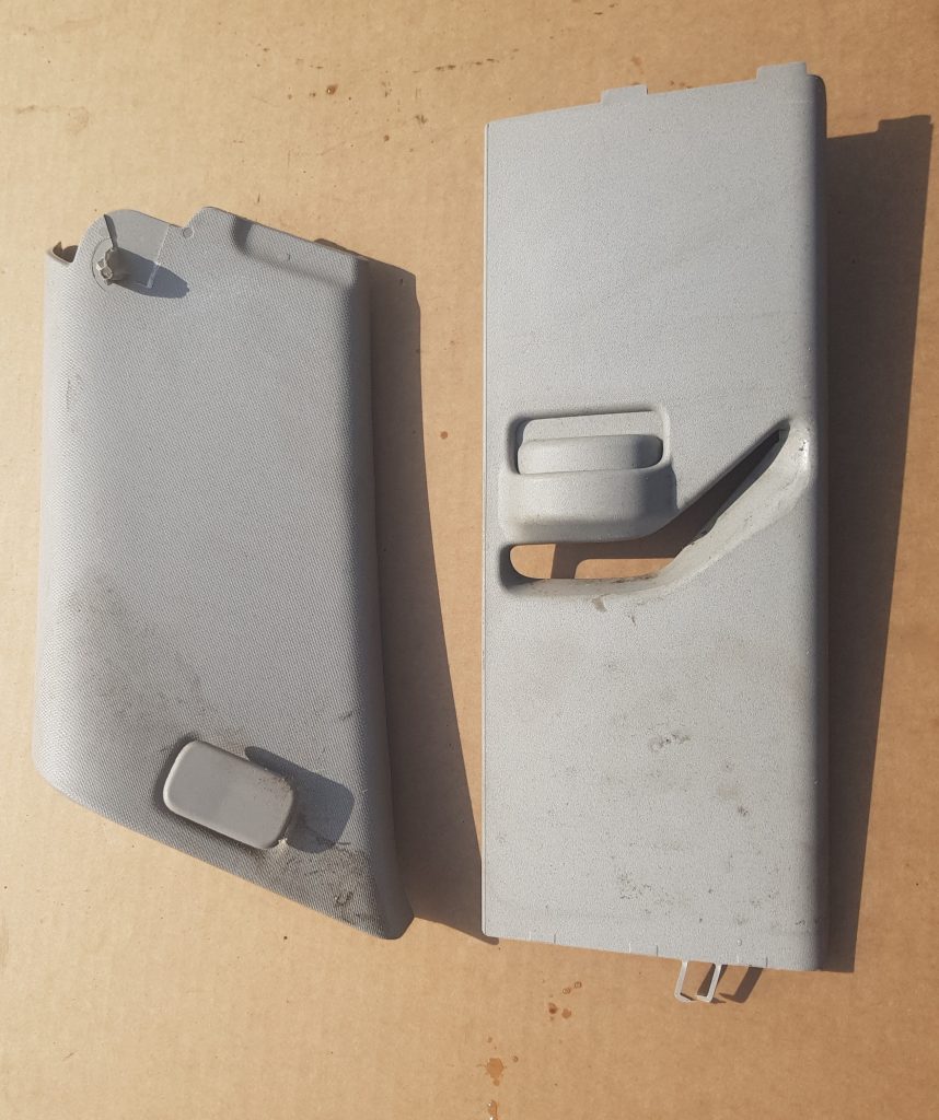 Vidējas salona statnes apdare priekš OPEL INSIGNIA SPORTS TOURER 2010