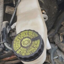 Bremžu šķidruma tvertne priekš TOYOTA COROLLA VERSO 2008