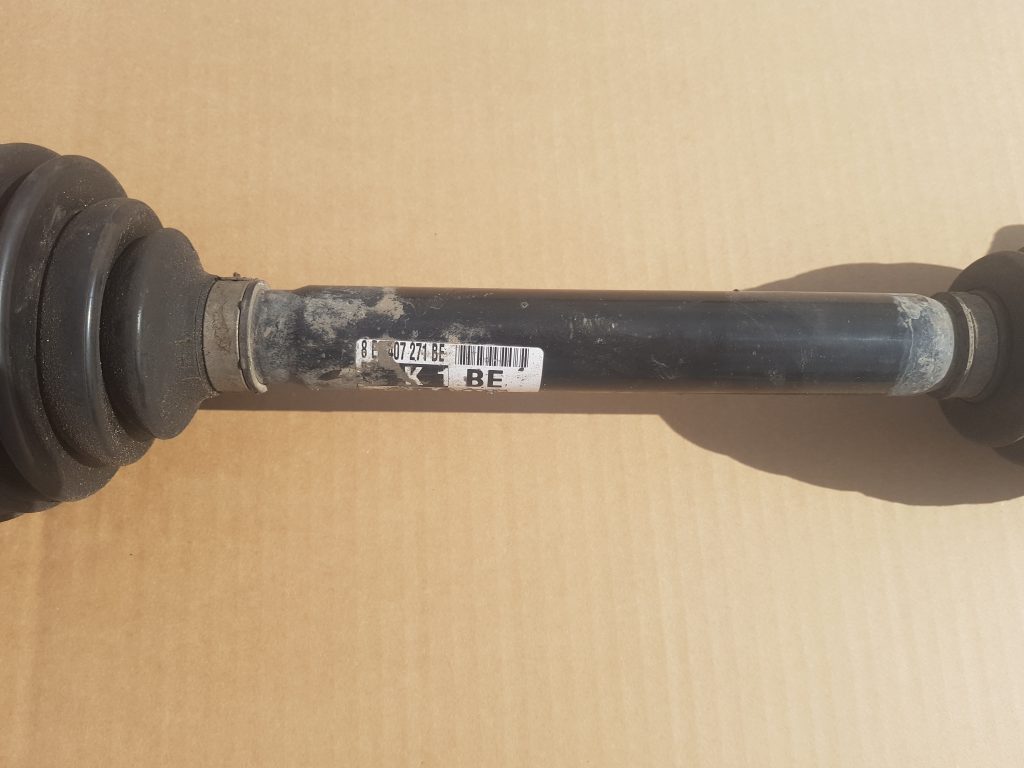 Pusass priekšējā kreisā priekš AUDI A4 2005 2 Pusass priekšējā kreisā priekš AUDI A4 2005