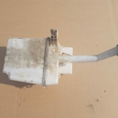 Mazgātāja šķidruma tvertne priekš AUDI A4 2001