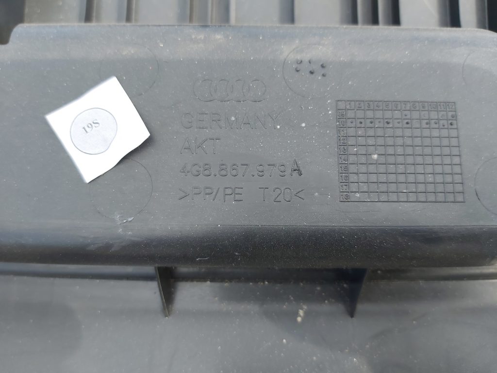 Bagāžnieka vāka liela apdare priekš AUDI A7 2011 SPORTBACK