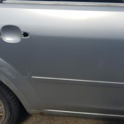 Aizmugurējās labās durvis priekš FORD FOCUS 2006