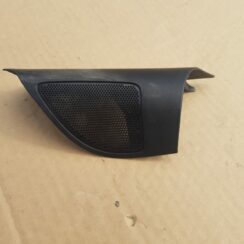 Durvju spoguļa apdares uzlika salonā (bez skaļruņa) priekš FORD FOCUS 2006