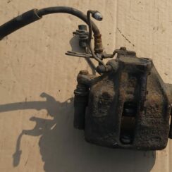 Priekšējais labais suports priekš AUDI A4 2004