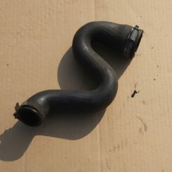 Dzesēšanas caurule priekš AUDI A4 2004