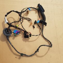 Durvju vadi priekš VW GOLF 2014