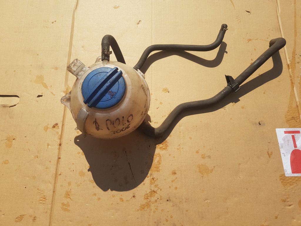 Dzesēšanas šķidruma tvertne priekš VW POLO 2005 1 Dzesēšanas šķidruma tvertne priekš VW POLO 2005