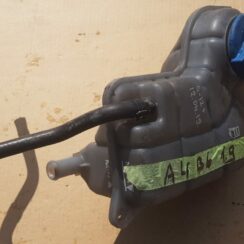 Dzesēšanas šķidruma tvertne priekš AUDI A4 2004