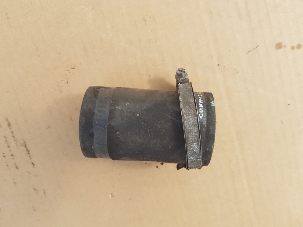 Interkulera caurule priekš FORD FOCUS 2016 1 Interkulera caurule priekš FORD FOCUS 2016