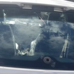 Aizmugures stikls priekš FORD FOCUS 2016