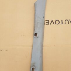 Priekšējas salona statnes apdare priekš JEEP GRAND CHEROKEE 2004