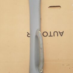 Priekšējas salona statnes apdare priekš JEEP GRAND CHEROKEE 2004