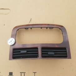 Mērinstrumentu paneļa gaisa vads, centrā priekš JEEP GRAND CHEROKEE 2004