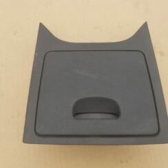 Centrālās konsoles nodalījums priekš PEUGEOT 407 2004