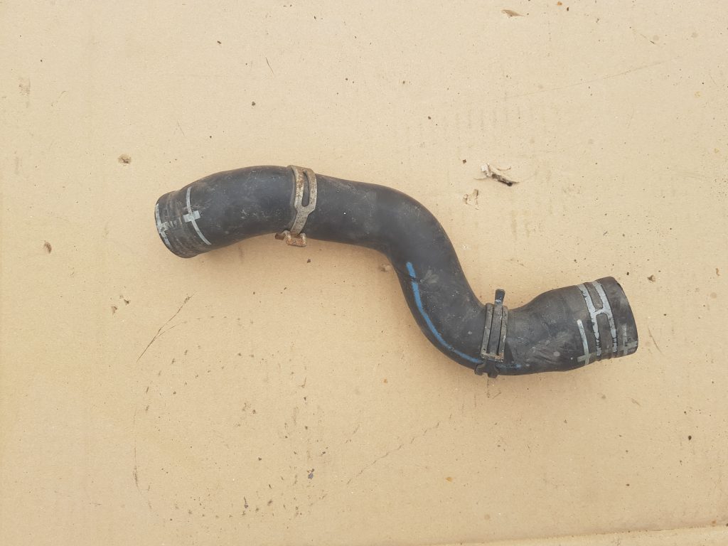 Interkulera caurule priekš PEUGEOT 307 2007 1 Interkulera caurule priekš PEUGEOT 307 2007