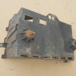 Akumulatora stiprināšanas korpuss priekš PEUGEOT 307 2007