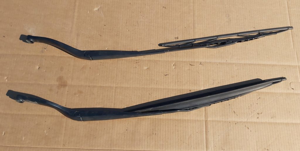 Vējstikla slotu turētāju komplekts priekš OPEL VECTRA C 2008