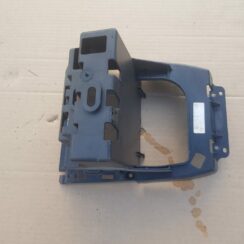 Centrālās konsoles iekšējā plastmasa priekš VOLVO XC90 2004