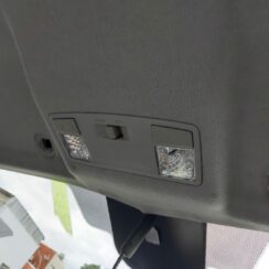 Priekšējo sēdvietu apgaismojums priekš MAZDA 6 2006