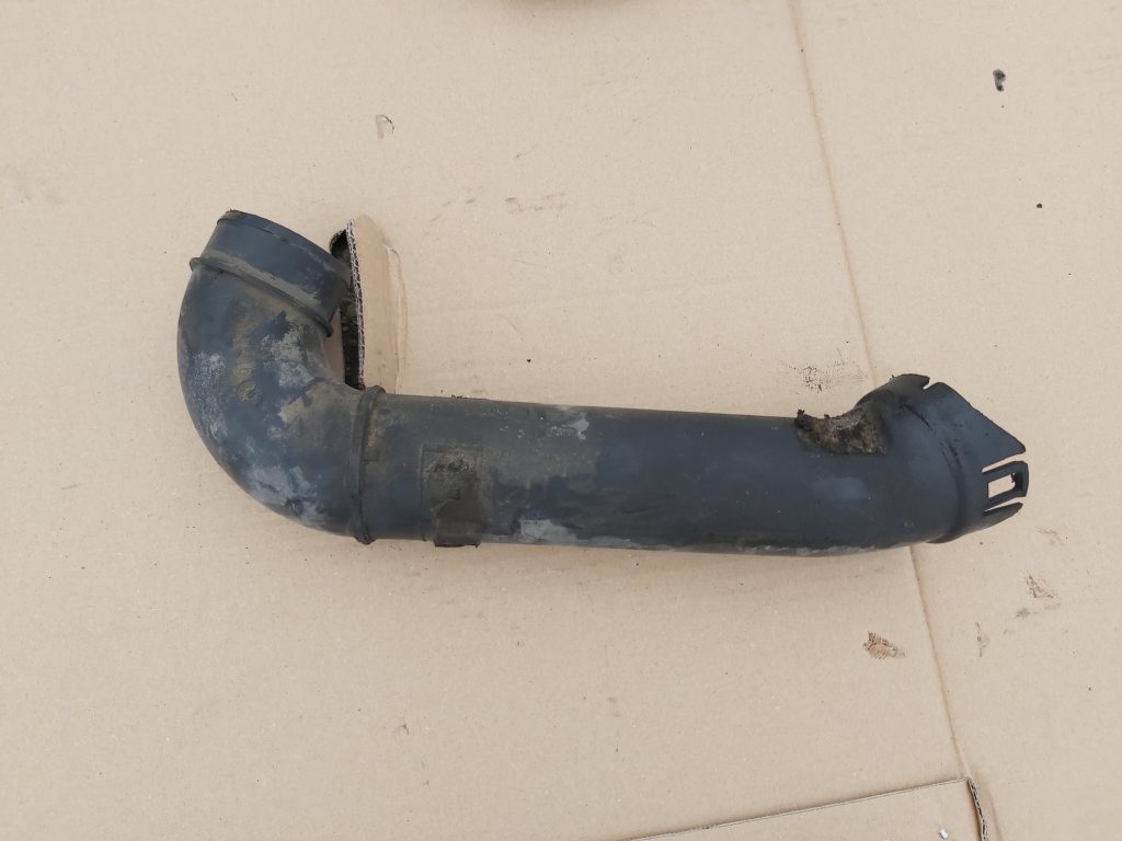 Gaisa filtra korpusa caurule priekš RENAULT MEGANE 2004