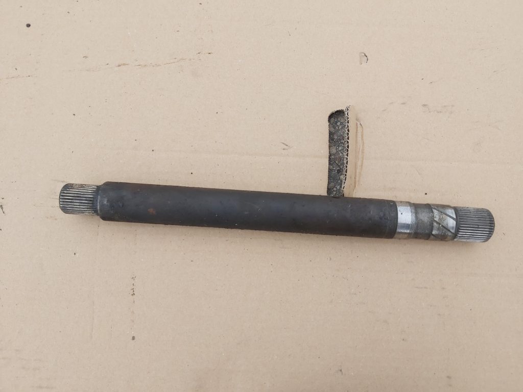 Pusass priekšēja labā priekš RENAULT MEGANE 2004