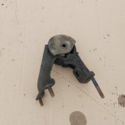 Dzinēja spilvens priekš TOYOTA AVENSIS 2004