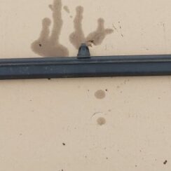 Bagāžnieka vāka saules aizsargs priekš TOYOTA AVENSIS 2004