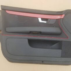 Priekšējo kreiso durvju apdare priekš AUDI A4 2005