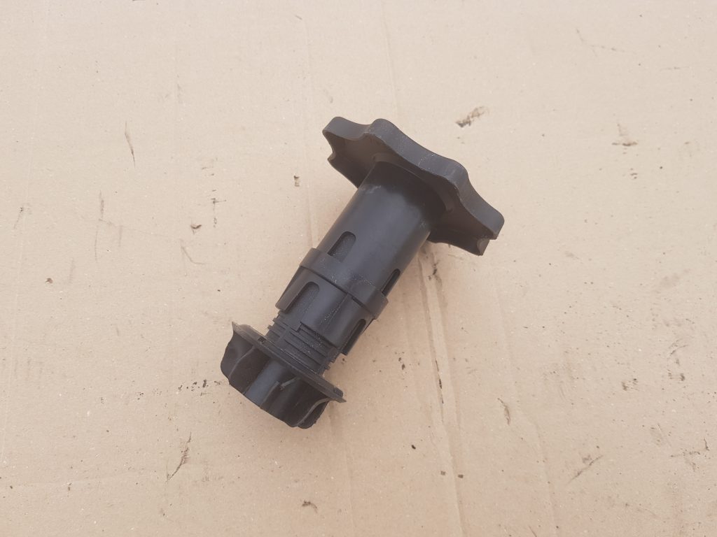 Rezerves riteņa stiprinājums priekš AUDI A4 2005 1 Rezerves riteņa stiprinājums priekš AUDI A4 2005