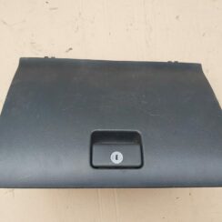 Mantu glabāšanas nodalījums pasažiera pusē priekš TOYOTA COROLLA VERSO 2009