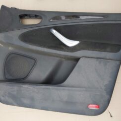 Priekšējo labo durvju apdare priekš FORD GALAXY 2007