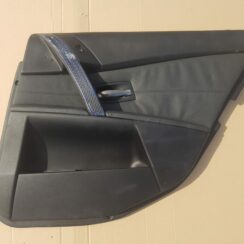 Aizmugurējo labo durvju apdare priekš BMW 530D E61 2006 TOURING TITANSILVER