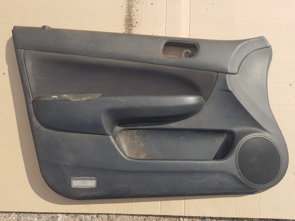 Priekšējo kreiso durvju apdare priekš HONDA ACCORD 2007 YR565P 1 Priekšējo kreiso durvju apdare priekš HONDA ACCORD 2007 YR565P