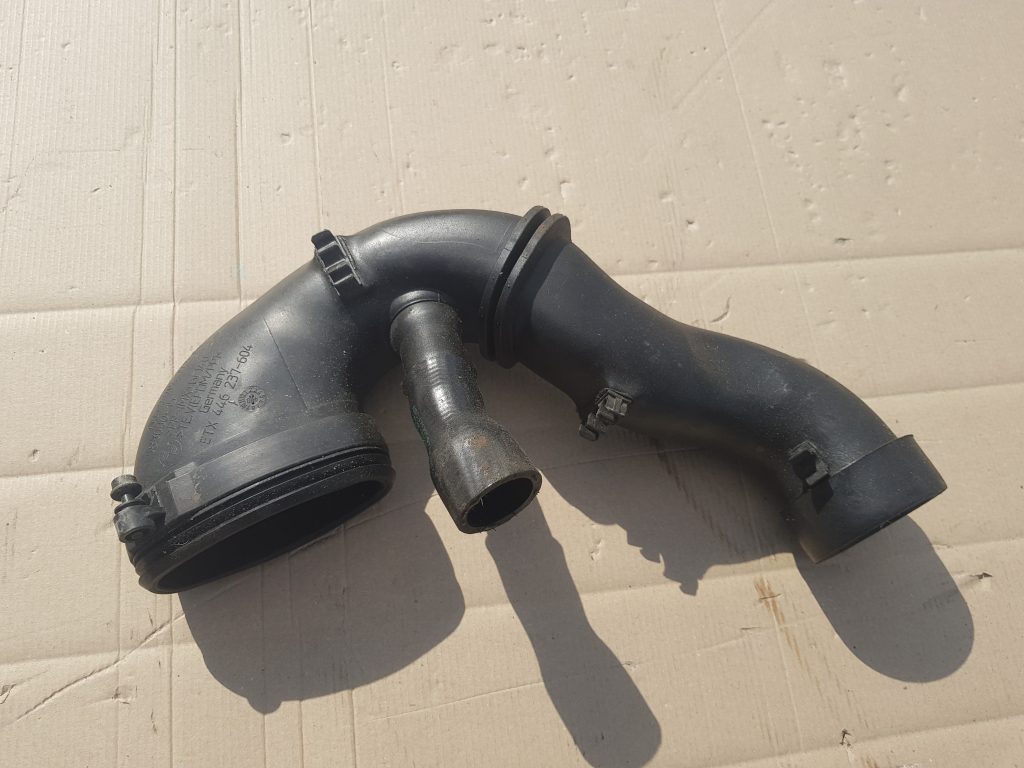 Gaisa filtra korpusa caurule priekš BMW 530D E61 2006 TOURING TITANSILVER