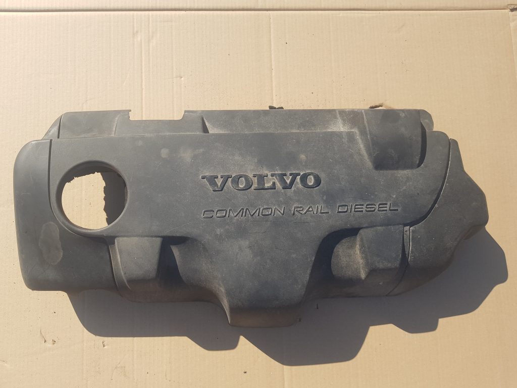 Dzinēja dekoratīvais vāks priekš VOLVO V70 2003 GREY 1 Dzinēja dekoratīvais vāks priekš VOLVO V70 2003 GREY