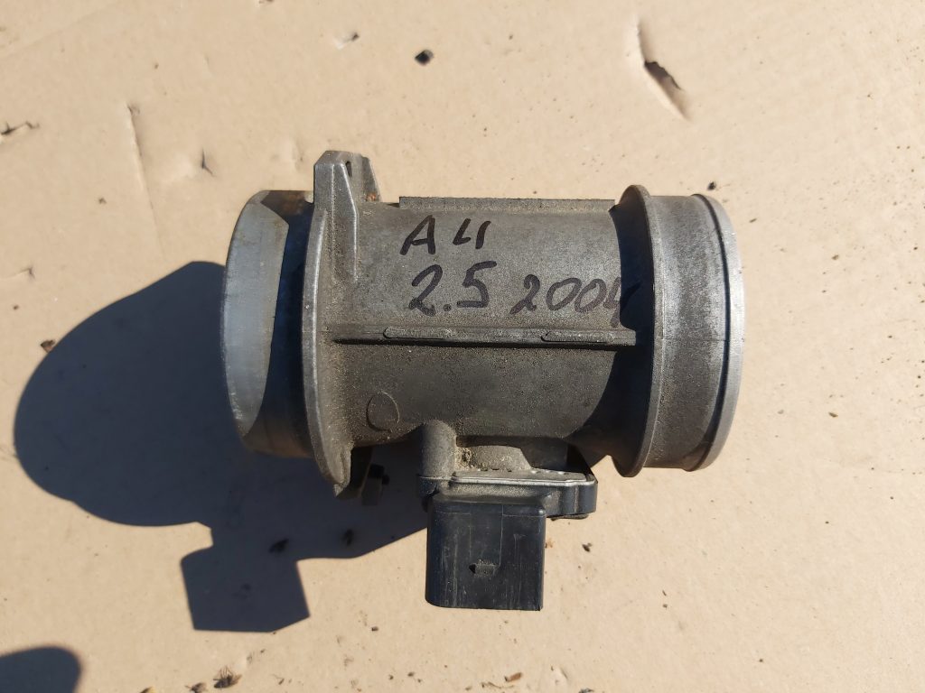 Gaisa plūsmas mērītājs priekš AUDI A4 AVANT 2004