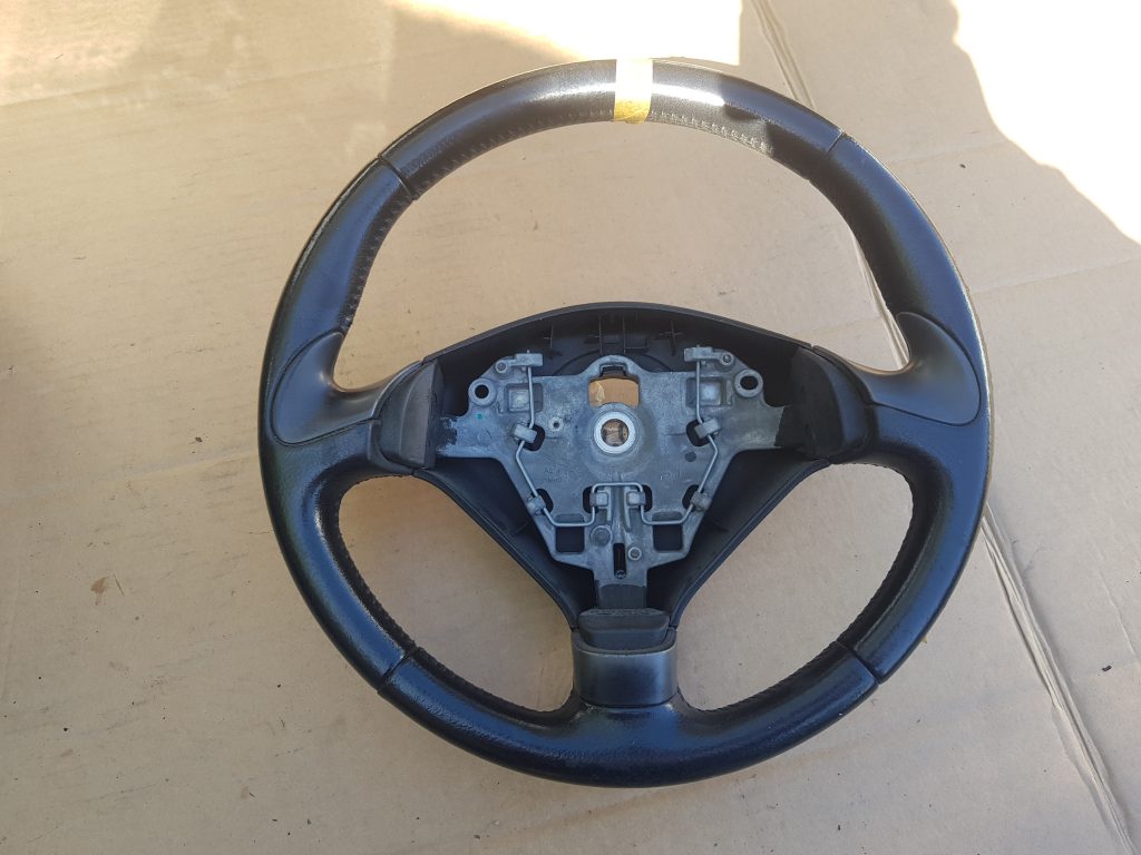 Stūre priekš PEUGEOT 407 2005 1 Stūre priekš PEUGEOT 407 2005