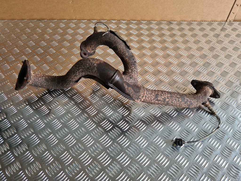 Izpūtēja caurule priekš CHRYSLER SEBRING 2006 1 Izpūtēja caurule priekš CHRYSLER SEBRING 2006