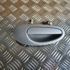 Aizmugurējais kreisais durvju rokturis priekš CHRYSLER SEBRING 2006